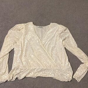 EUC EXPRESS IVORY VELVET LEOPARD PRINT SURPLICE TOP XL